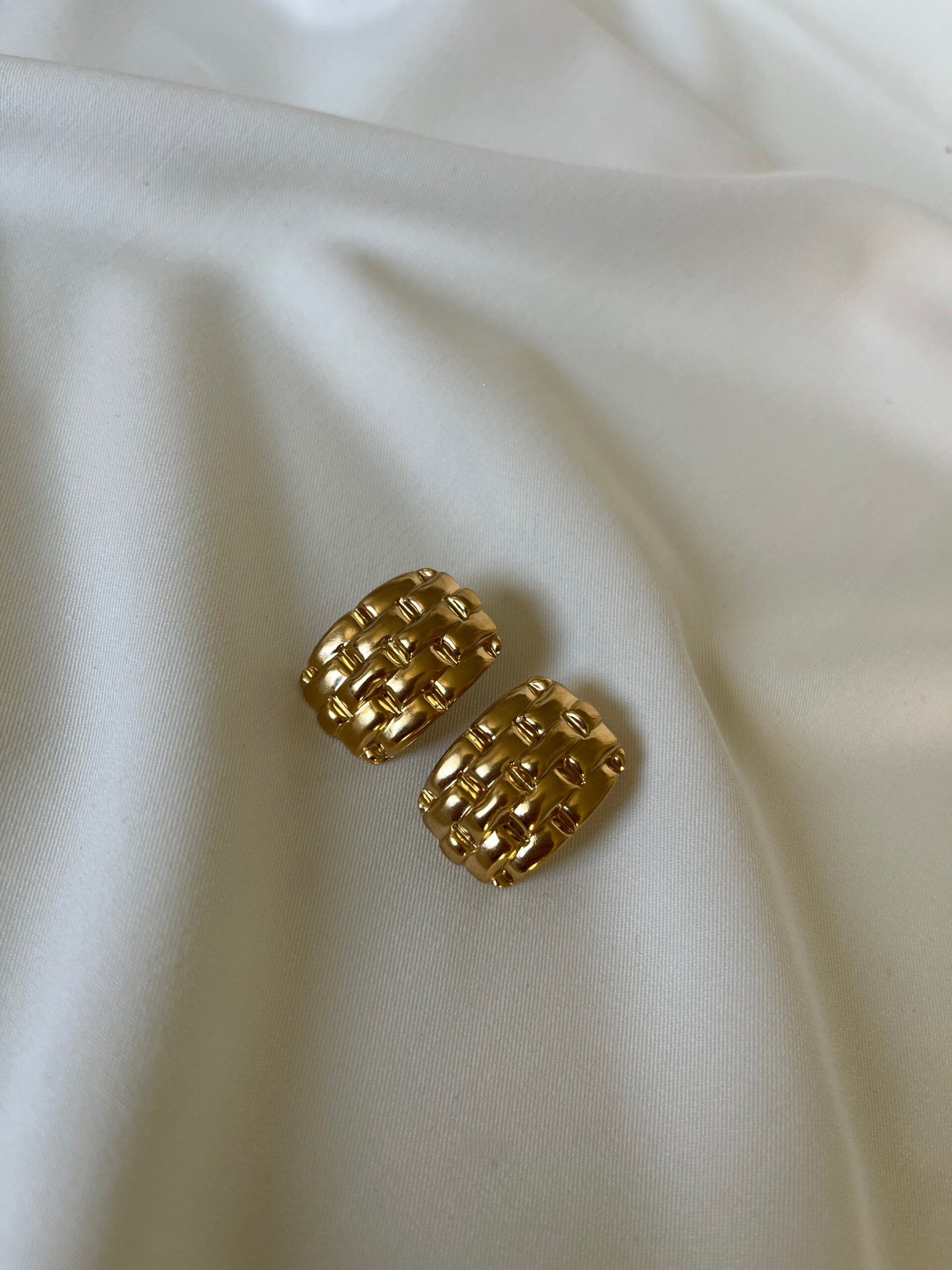 160728 Hammered Glow - Image 1