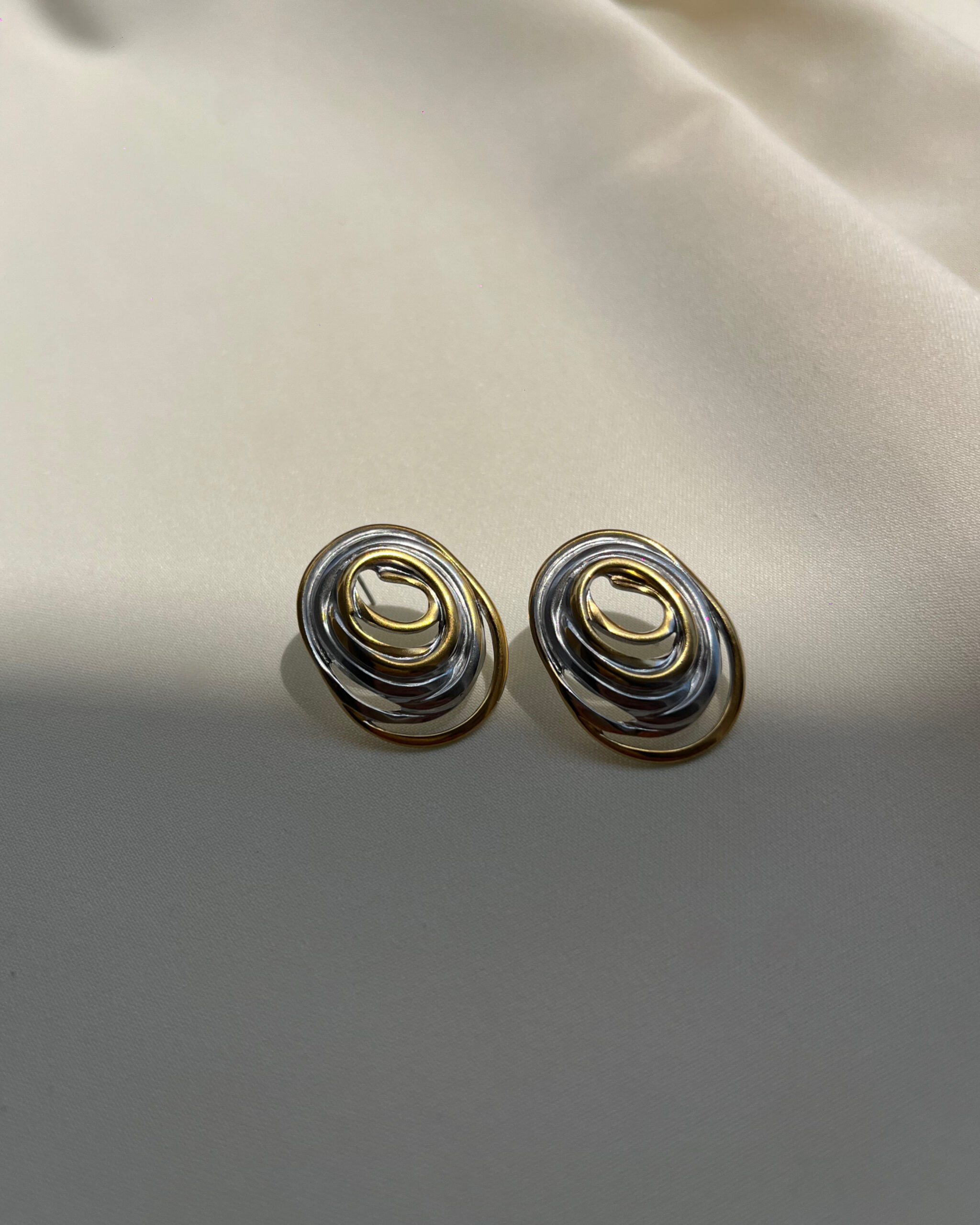 256450 IG Style Irregular Geometric Stainless Steel Electroplating Earrings - NB-E1471 / 18KFulfilled June 8, 2025 Track shipment YunExpress #YT2516000701422852 - Image 1