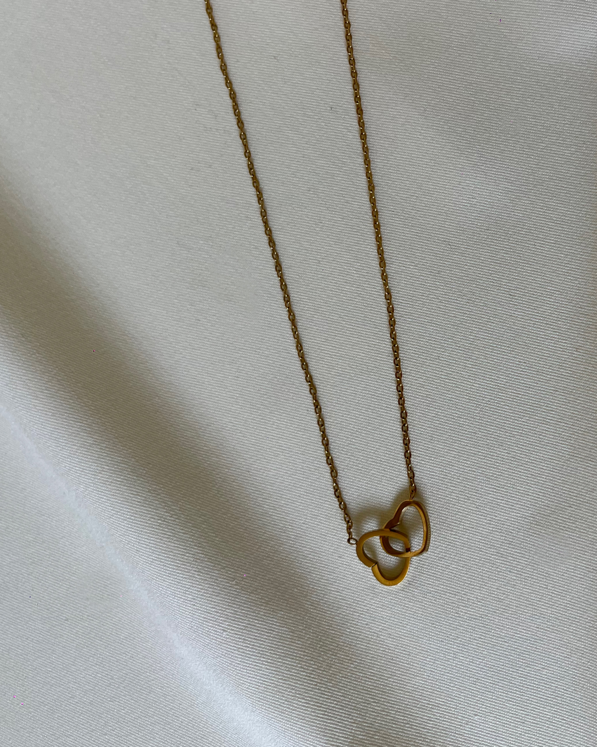 52582 Love Bond - Image 1