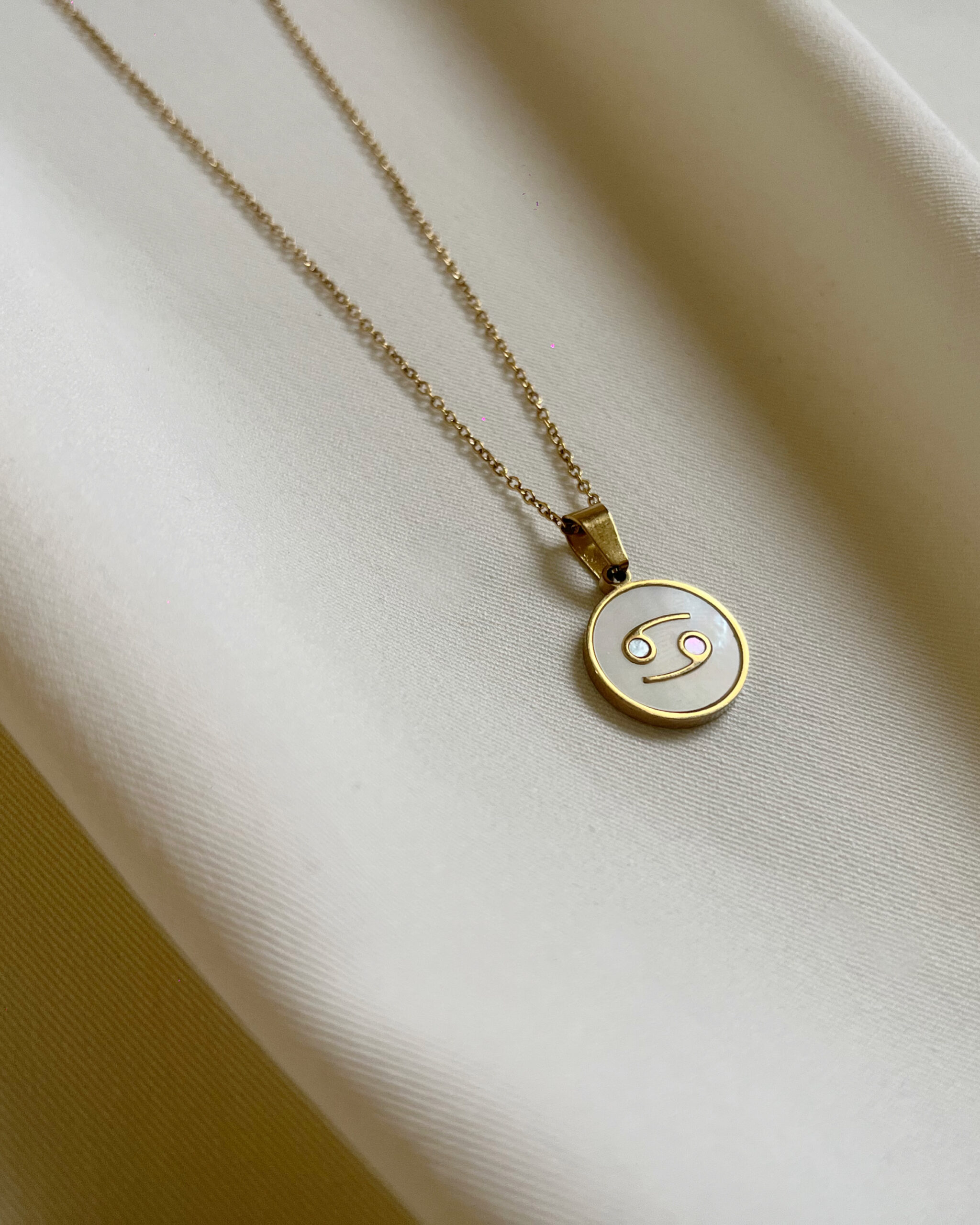 68437 Golden Cancer - Image 1