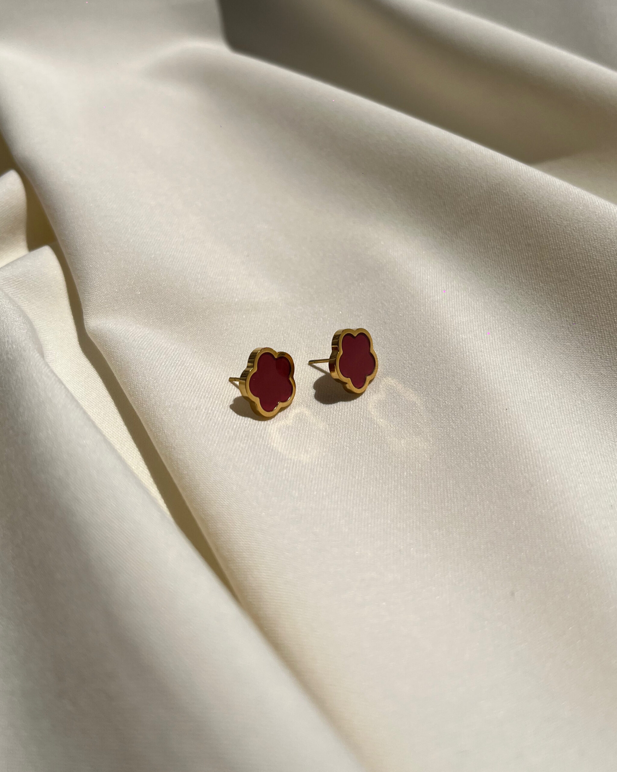 76290-ea Red Charm Earring - Image 1