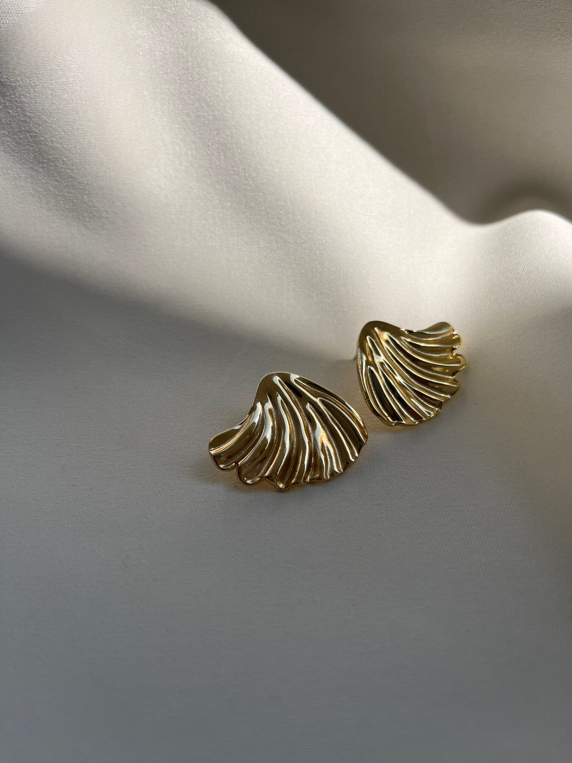 76541 Sea Whisper - Image 1