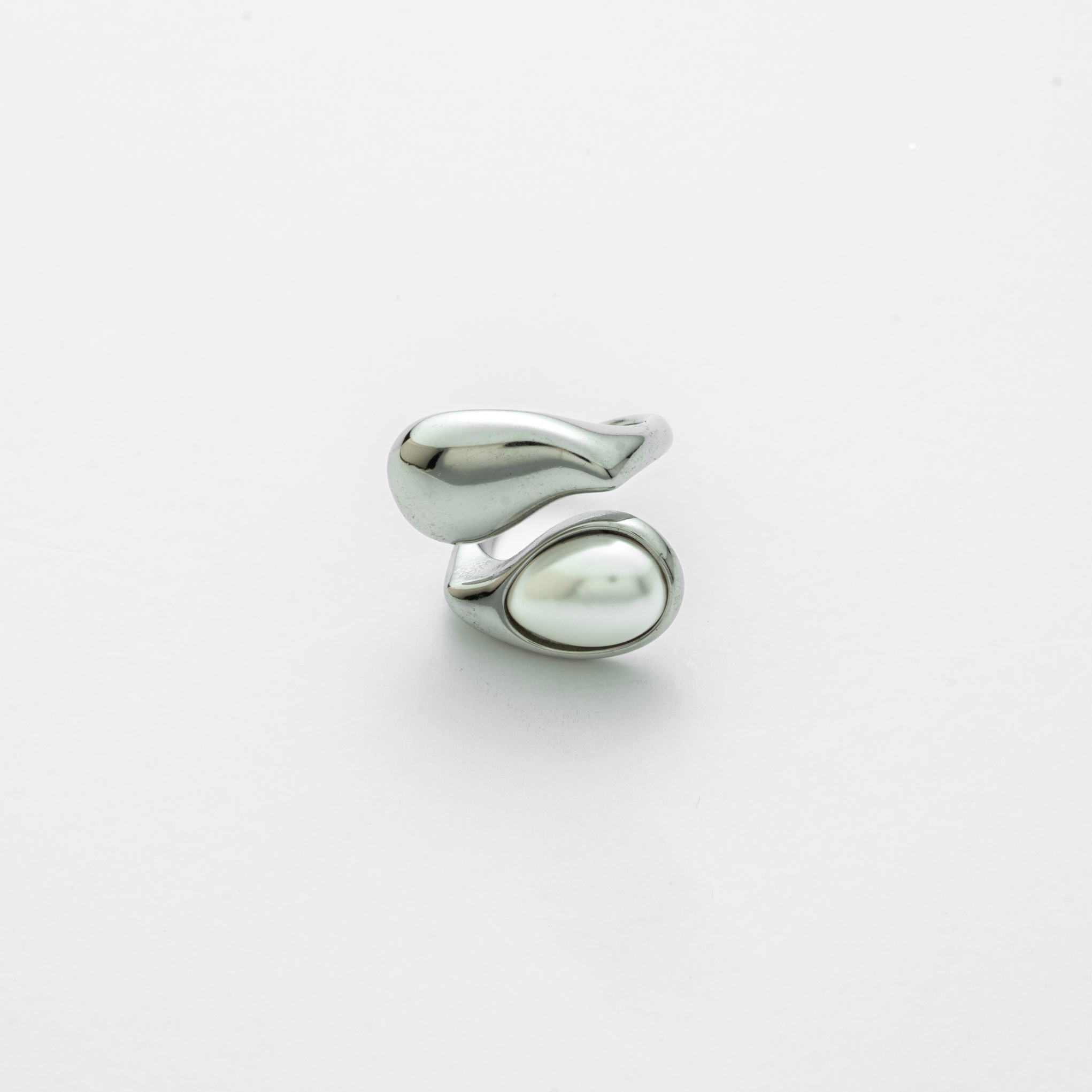 5766_1 Half Pearl Ring - Image 1
